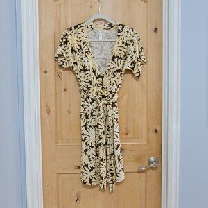 DIANE VON FURSTENBERG vintage wrap dress, size 10